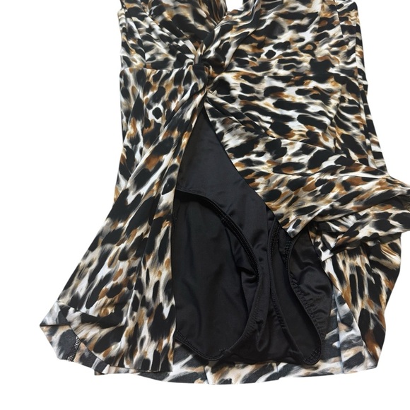 👙✨ Miraclesuit Fur Realz Adora Leopard Print Skirted One-Piece Swimsuit 8 ✨👙 - Picture 4 of 8